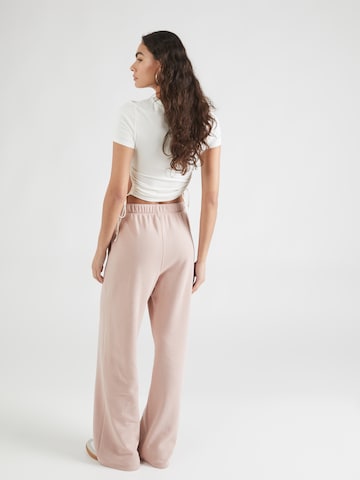 HOLLISTER - Pierna ancha Pantalón en rosa