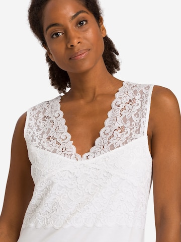 Hanro Nightgown 'Moments' in White