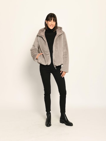 White Label by RoFa Winter Jacket in Grey