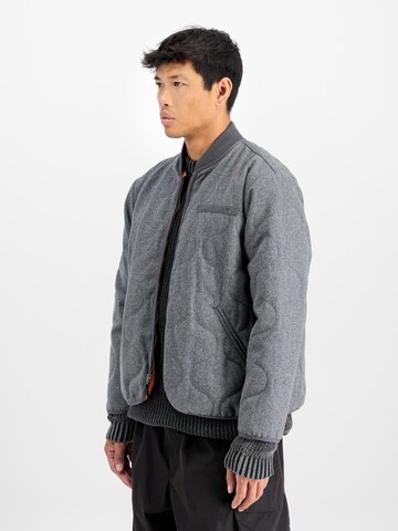 ALPHA INDUSTRIES Kurtka przejściowa w kolorze szary