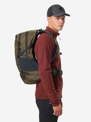 SWEDEMOUNT Urheilureppu 'Adventure 40L' värissä vihreä
