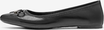 Kazar Ballet Flats in Black: front