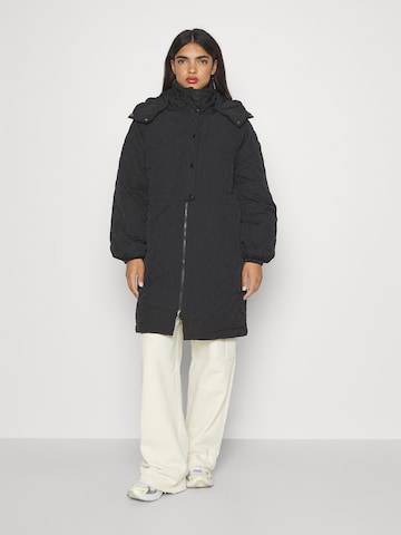 Desigual Ανοιξιάτικο και φθινοπωρινό παλτό σε μαύρο