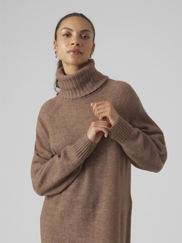 VERO MODA Gebreide jurk 'DANIELA' in Bruin