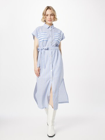 Robe-chemise Molly BRACKEN en bleu : devant