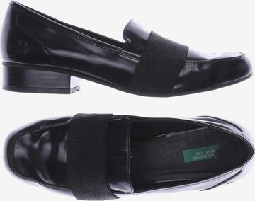 UNITED COLORS OF BENETTON Flats & Loafers in 37 in Black: front
