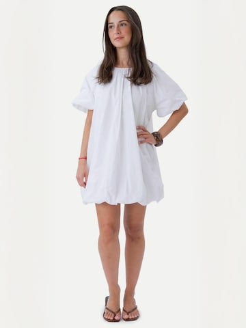 Abito ' Hezel ' di TEESHOPPEN in bianco
