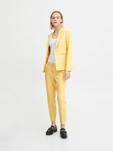 Coupe slim Pantalon chino 'IHLEXI' ICHI en jaune