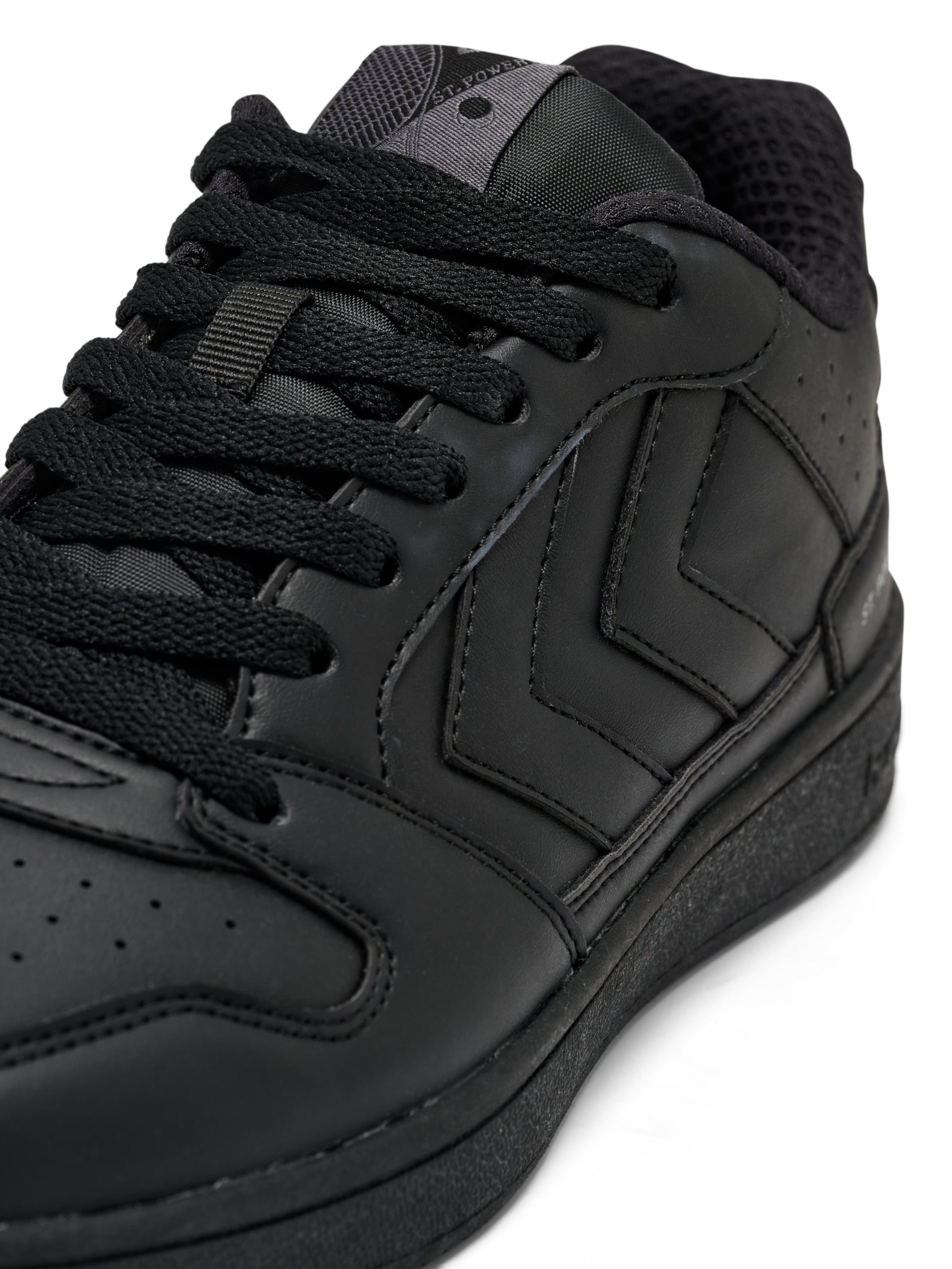 Hummel Platform trainers 'ST Power Play' in Black
