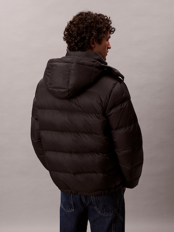 Geacă de primăvară-toamnă de la Calvin Klein Jeans pe negru