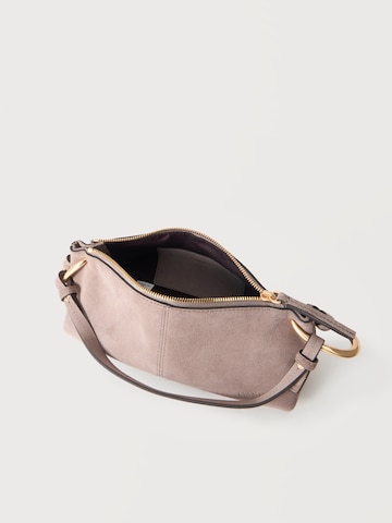 Calvin Klein Handbag in Brown