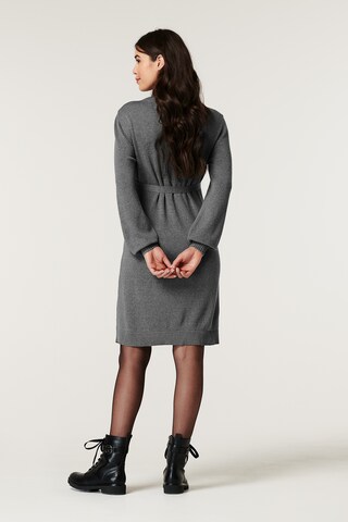 Esprit MaternityPletena haljina - siva boja