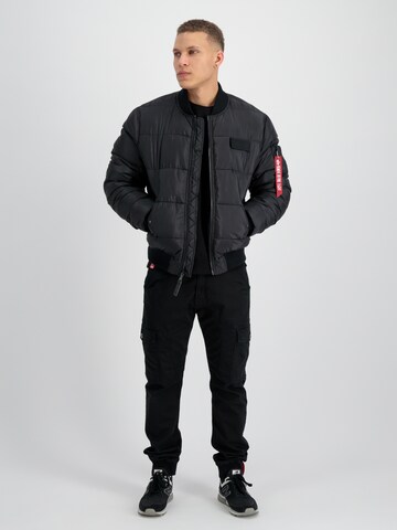 ALPHA INDUSTRIES Tussenjas 'MA-1' in Zwart
