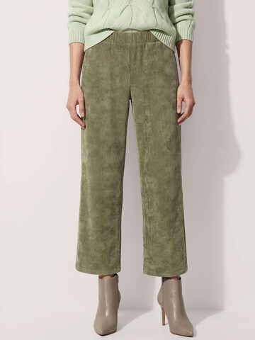 MADELEINE Loosefit Broek in Groen: voorkant
