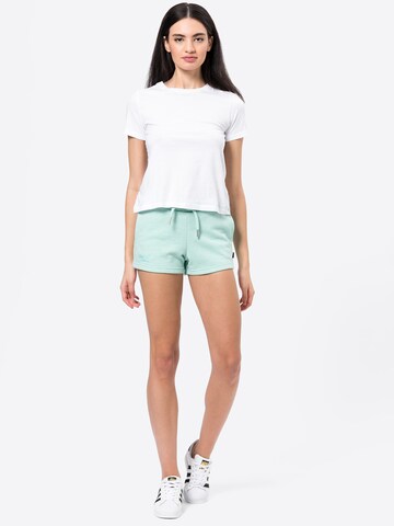 Regular Pantalon Superdry en vert