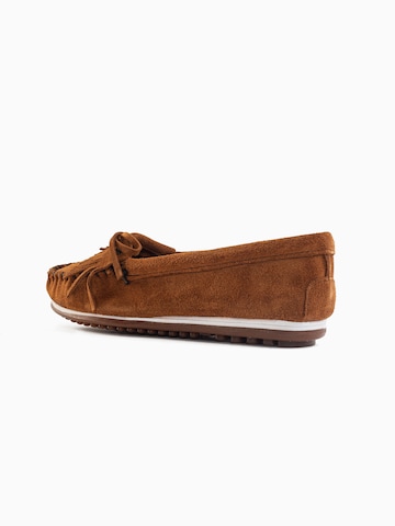 Minnetonka Mockasin 'Kilty plus' i brun