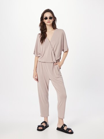 Urban Classics Jumpsuit in Roze