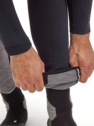 FALKE Skinny Workout Pants in Black