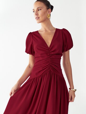 WillaHaljina 'ZURI' - crvena boja