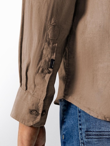 Coupe regular Chemise State of Art en beige