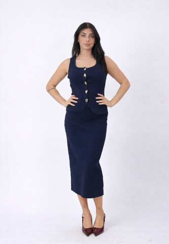 Elara Workwear in Blue: front