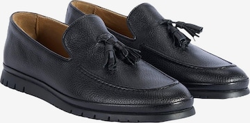 Desa Moccasin 'Quastenloafer' in Black: front