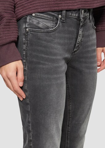 Coupe slim Jean 'Catie' QS en gris