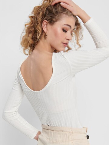 Tricou 'ONLGina' de la ONLY pe alb