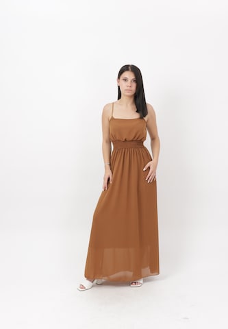 Robe Elara en marron : devant
