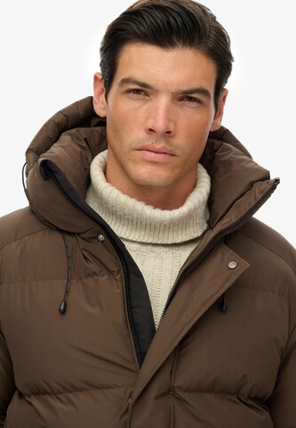 Superdry Tussenjas in Bruin