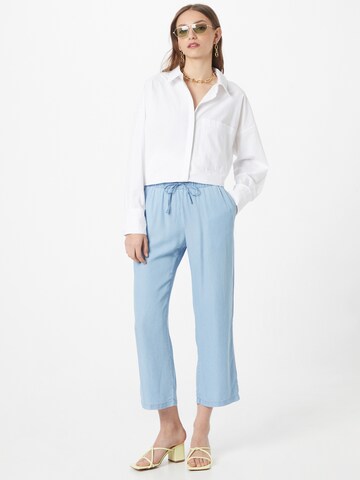 Loosefit Pantalon 'LILIANA' VERO MODA en bleu