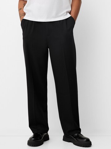 Bershka Tapered Hose in Schwarz: Vorderseite