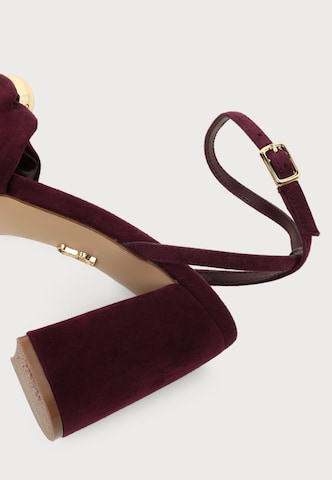 STEVE MADDEN Босоножки с ремешком 'Meladi' в Красный