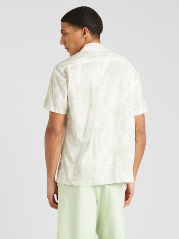 SELECTED HOMME Comfort Fit Skjorta 'REGAIR' i grön