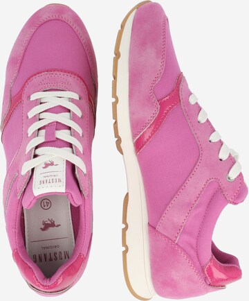 Sneaker bassa di MUSTANG in rosa