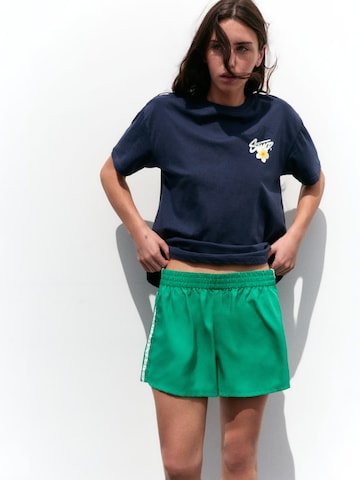 Pull&Bear Тениска в синьо: отпред