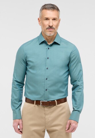 ETERNA Slim fit Business shirt in Green: front