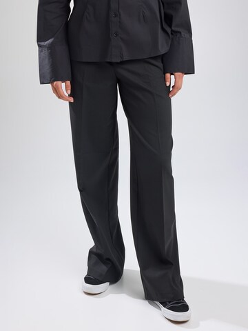 Wide Leg Pantalon à plis America Today en noir : devant