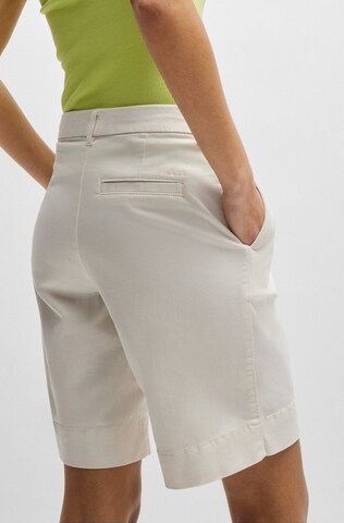 BOSS Loosefit Bundfaltenhose 'C_Taggie' in Weiß