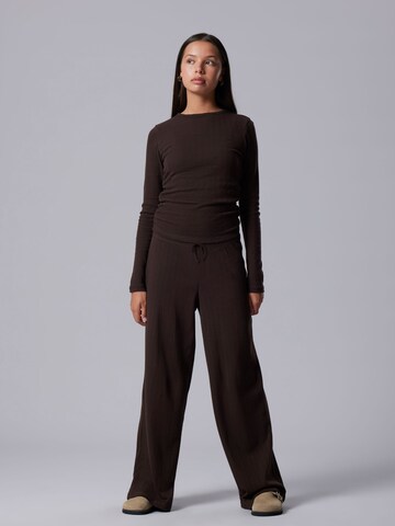 T-Shirt LMTD en marron