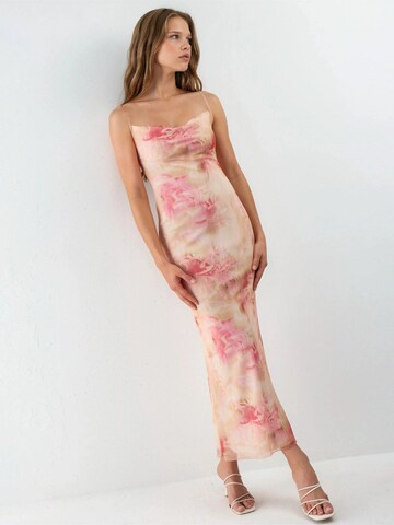 Hiccup - Vestido em rosa