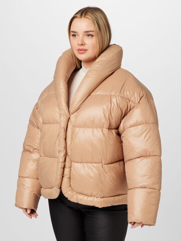 Veste d’hiver 'CROISSANT COCOON' River Island Plus en beige : devant