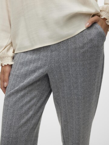 VERO MODA Regular Broek 'SILVA' in Grijs