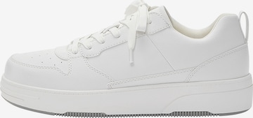 Sneaker bassa di Pull&Bear in bianco