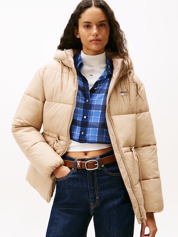 Tommy Jeans - Chaqueta de invierno en marrón: frente