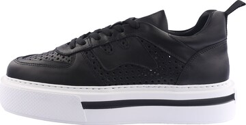 D.MoRo Shoes Sneakers 'Oprongi' in Black