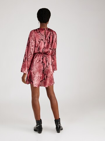 Robe River Island en rose