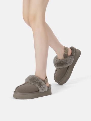 Everau Huisschoenen in Bruin