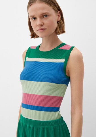 Tops en tricot s.Oliver en vert : devant