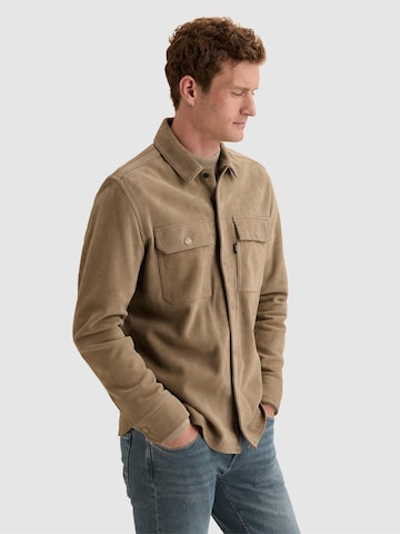 VANGUARD - Ajuste regular Camisa 'Suede overshirt with press button closure and chest pockets' en blanco